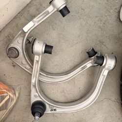 Front Left & Right Suspension Upper control arms