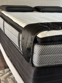 BRAND NEW KING SIZE 13 INCH PILLOW TOP MATTRESS/FAST DELIVERY