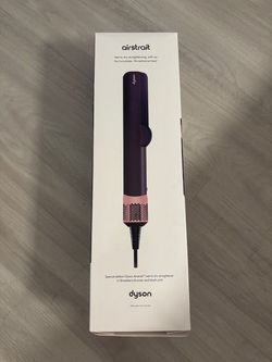 Dyson Flat iron BRAND NEW