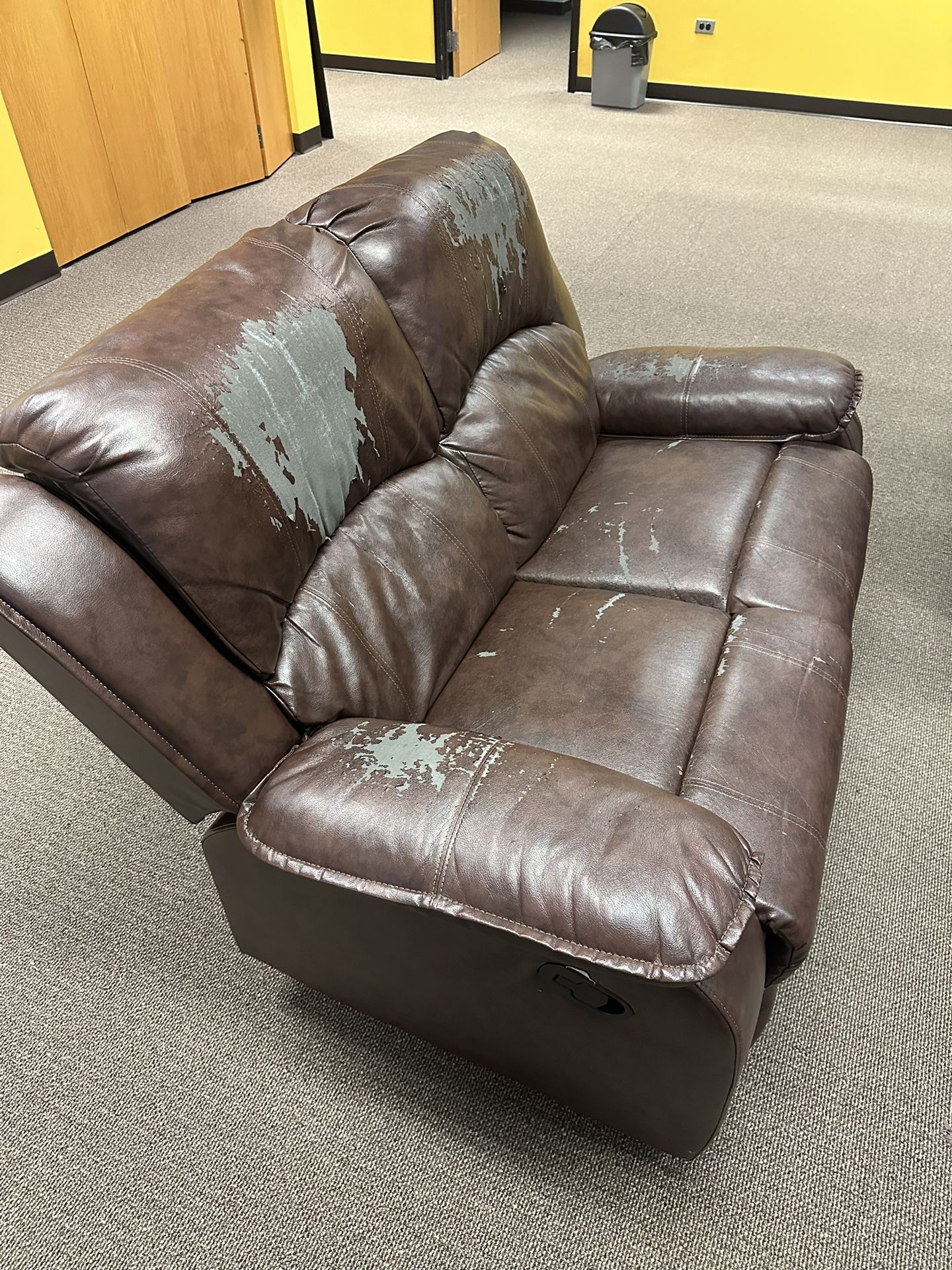 Leather Sofas Manual Recliners for Sale in Des Plaines, IL OfferUp
