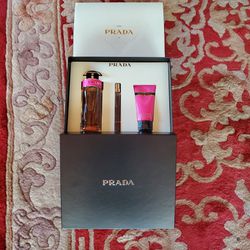 Womens Prada Gift Box