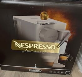 Nespresso Lattissima One by De'Longhi