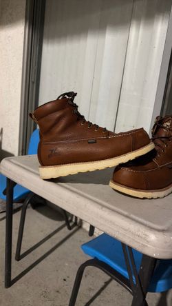 Red wing