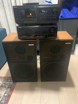 Pioneer receiver VSX-505S and speakers CS-G303 with Sony mega storage  50+1CD with remote control cables and wires included, In good conditions everyt