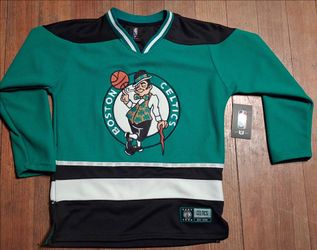 Youth Size Medium Boston Celtics Jersey  Stitched Green New Tags