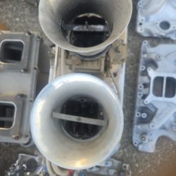 P0lished Edelbrock Bbc Tunnel Ram & Holley Carbs