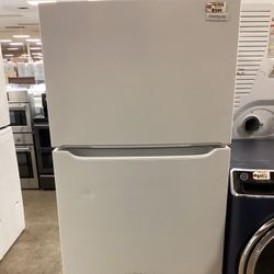 Frigidaire 18 cu.ft. Top Freezer Refrigerator New Scratch And Dent 