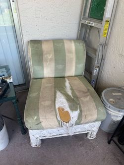 Free art project! Two chairs