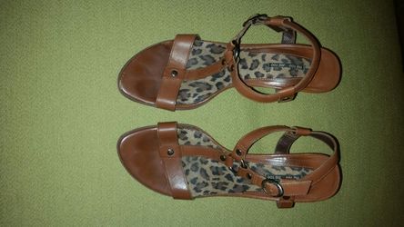 Leather sandals sz 7.5