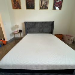 MOVING - Queen Memory Foam Mattress – Medium Firm