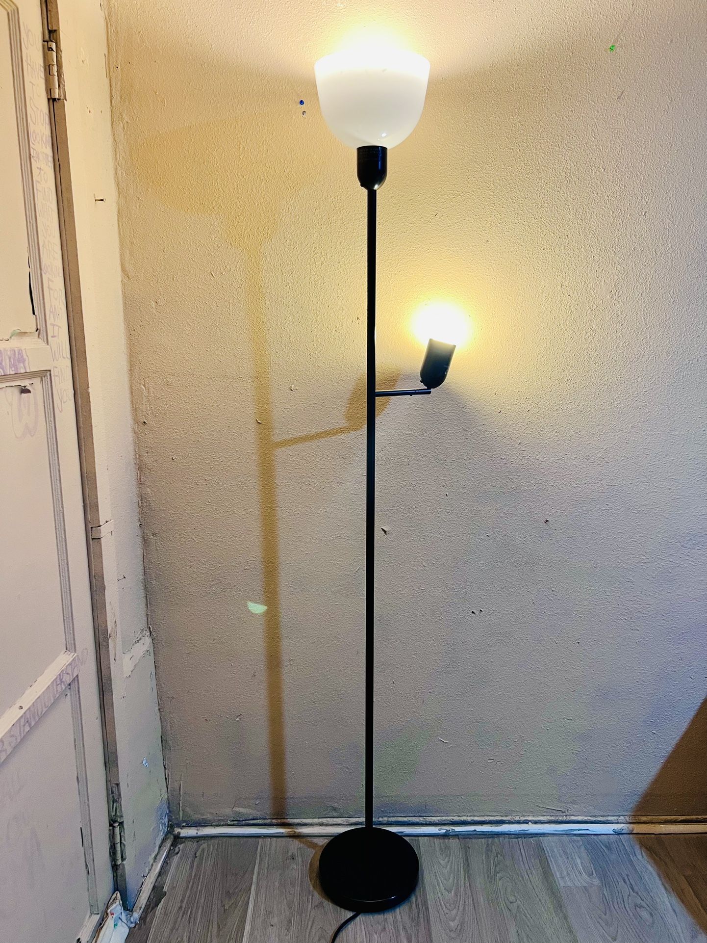 Standing Floor Lamp With Lamp Shade FURNITURE