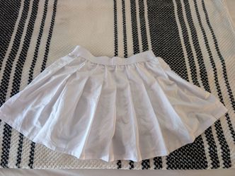 Alo white skirt size XS