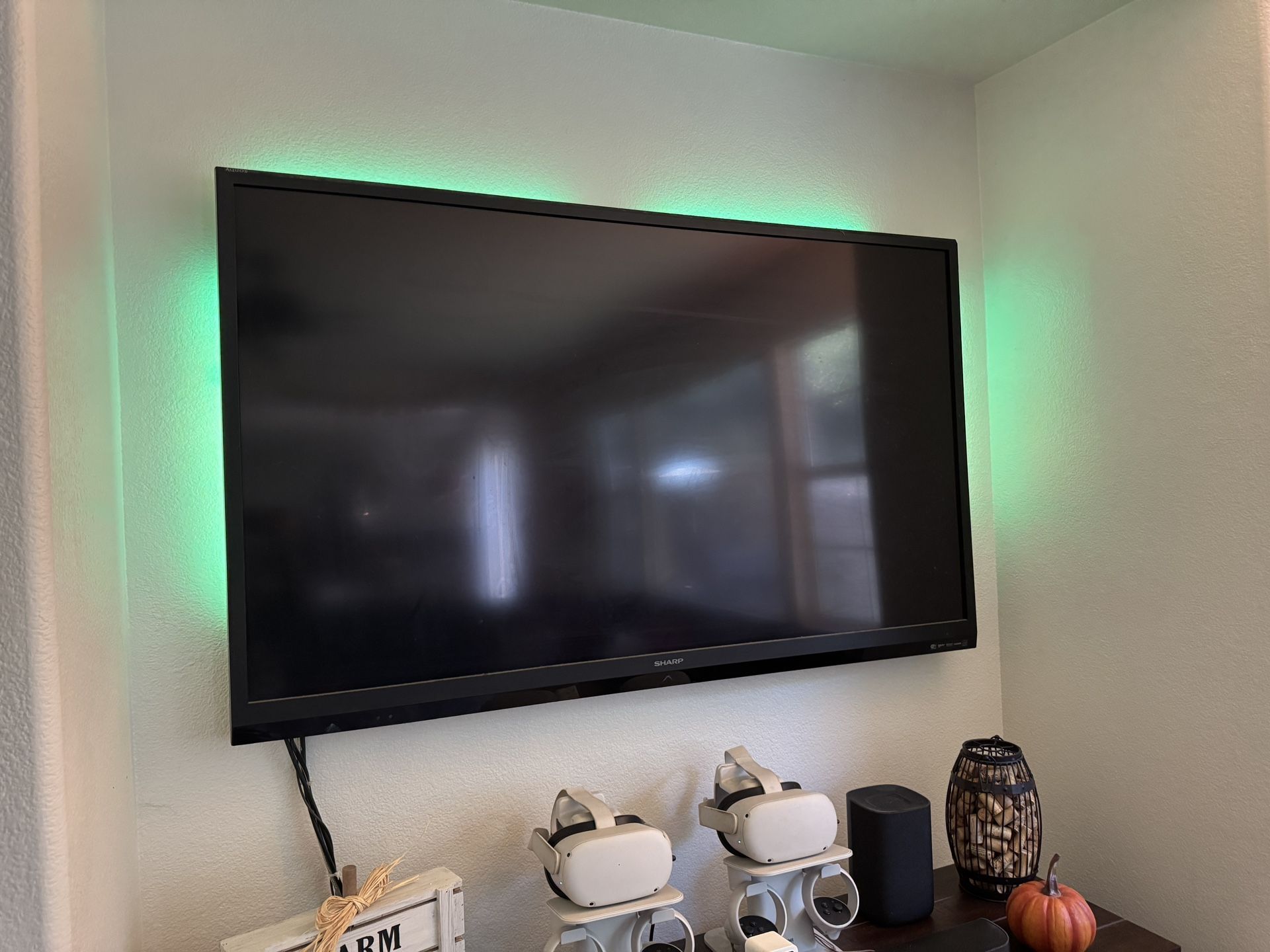 Sharp Axios 65” TV