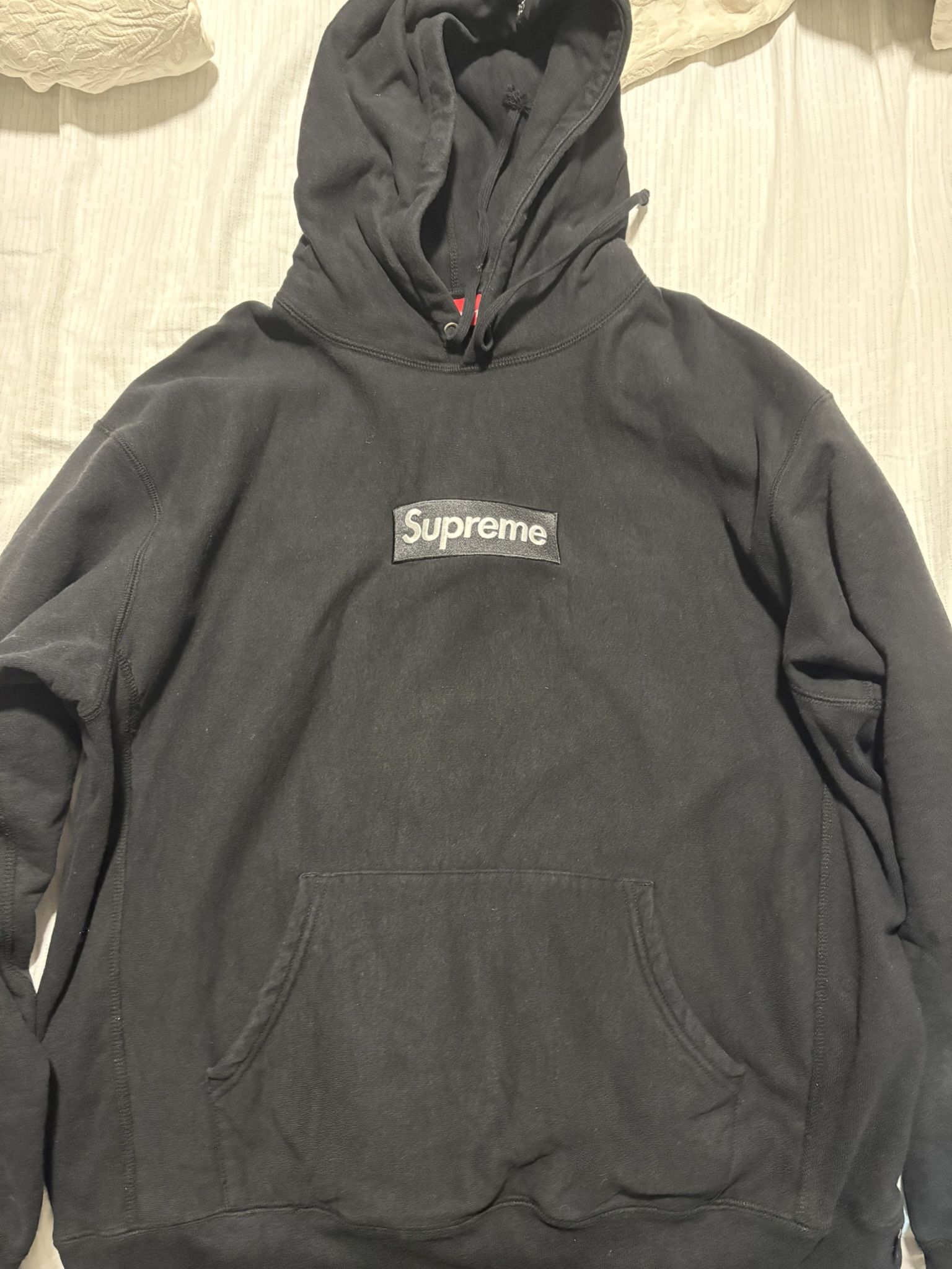 Supreme Hoodie