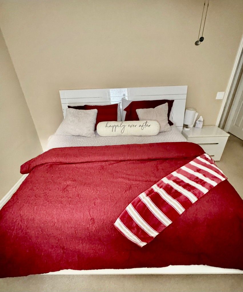 King Bedroom Set