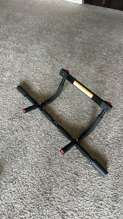 Doorway Pull-Up Bar
