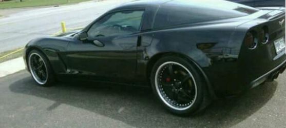 Corvette c6 wheels 19" in front 20" rear