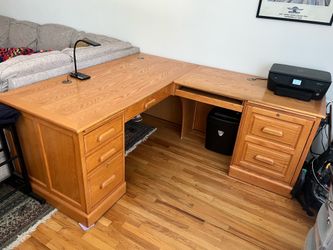 Computer desk