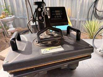 Rv like new barbque grill