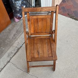 Excellent Shape Wooden Old Folding Chair 