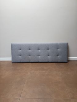 Grey Linen Tufted Full Headboard (full size)