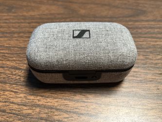Seenheiser Earbuds