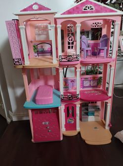 Barbie Dream House With Extras for Sale in Bayonne, NJ - OfferUp