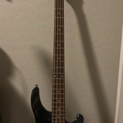 Rogue SX100B Bass Guitar – Great Condition