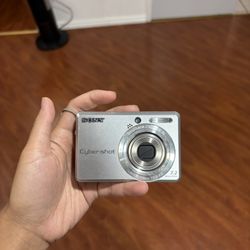 Sony Digital Still Camera DSC-S730
