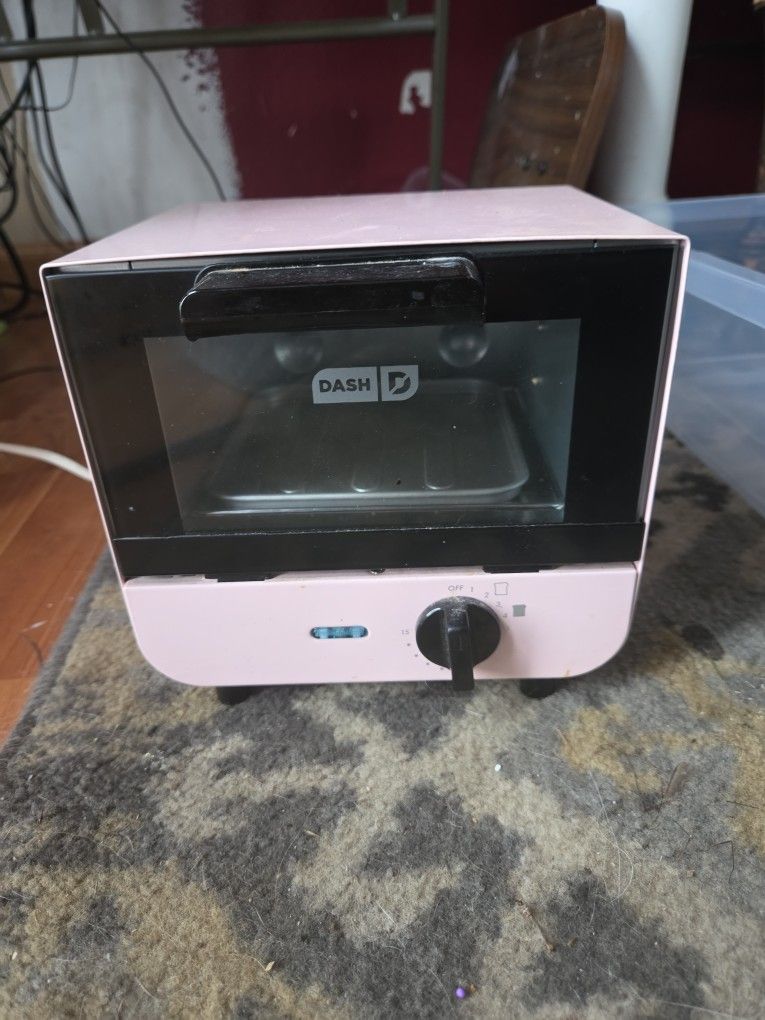 Dash Mini Toaster Oven 