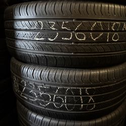 2 Continental tires 235/60/R18