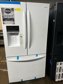 NEW OPEN BOX FRIGIDAIRE GLOSS WHITE FRENCH STYLE REFRIGERATOR