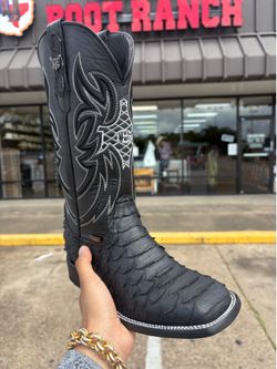 Men’s Boots