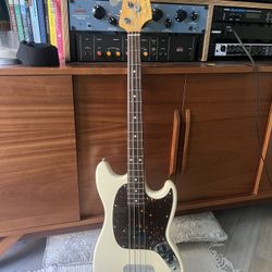 Fender Mustang Bass MIJ 2010-2012