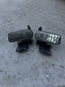 99-02 Silverado / Tahoe / Suburban Fog Lights 