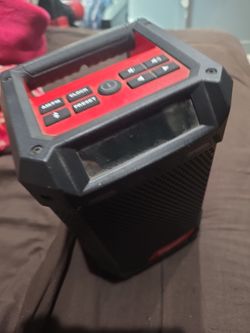 Milwaukee m12 radio