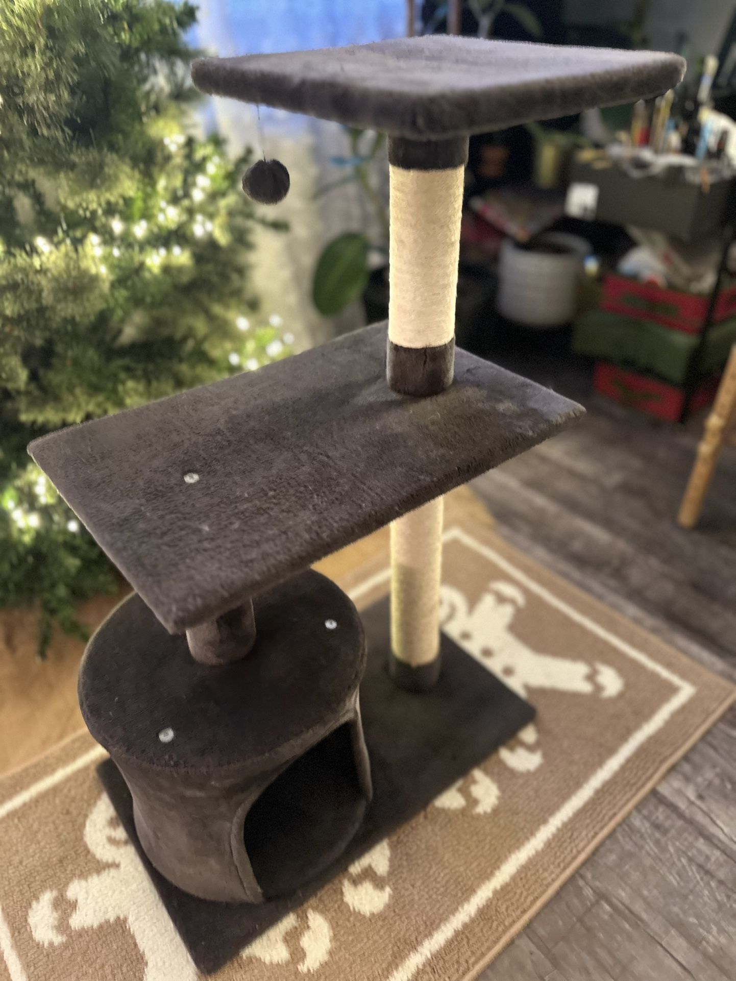 Like New! Cat Tree Grey