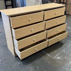 Eight drawers dresser