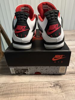 Fire red Jordan 4