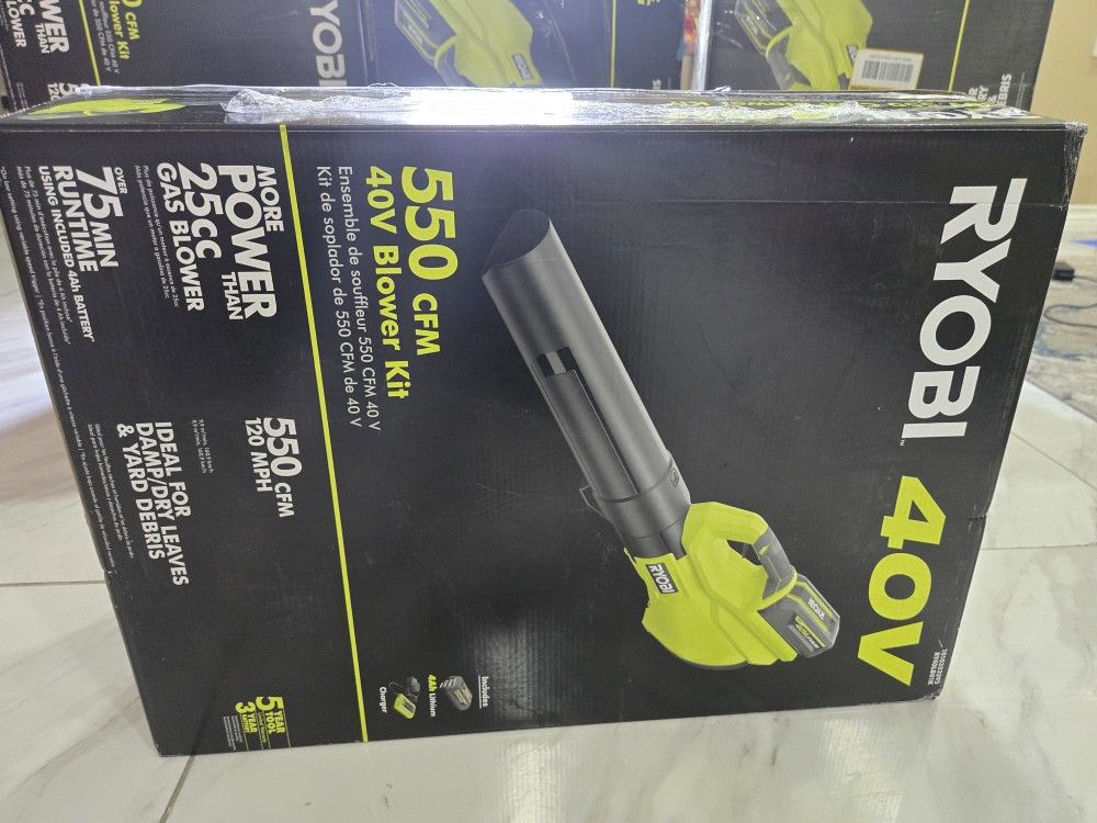 RYOBI 40V 120 MPH 550 CFM Cordless Leaf Blower With 4.0 Ah Battery and Charger