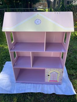 Dollhouse/bookshelf