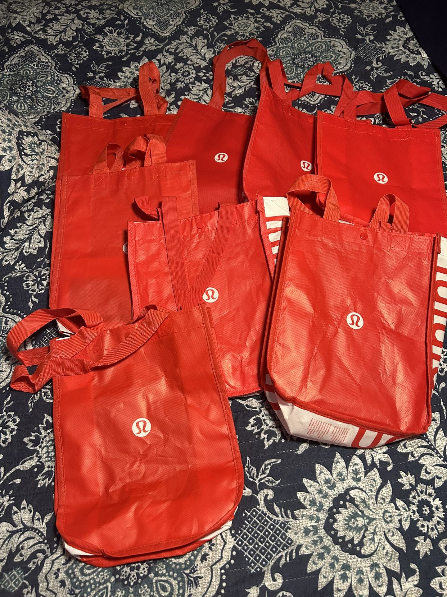 Lululemon Tote Bags 