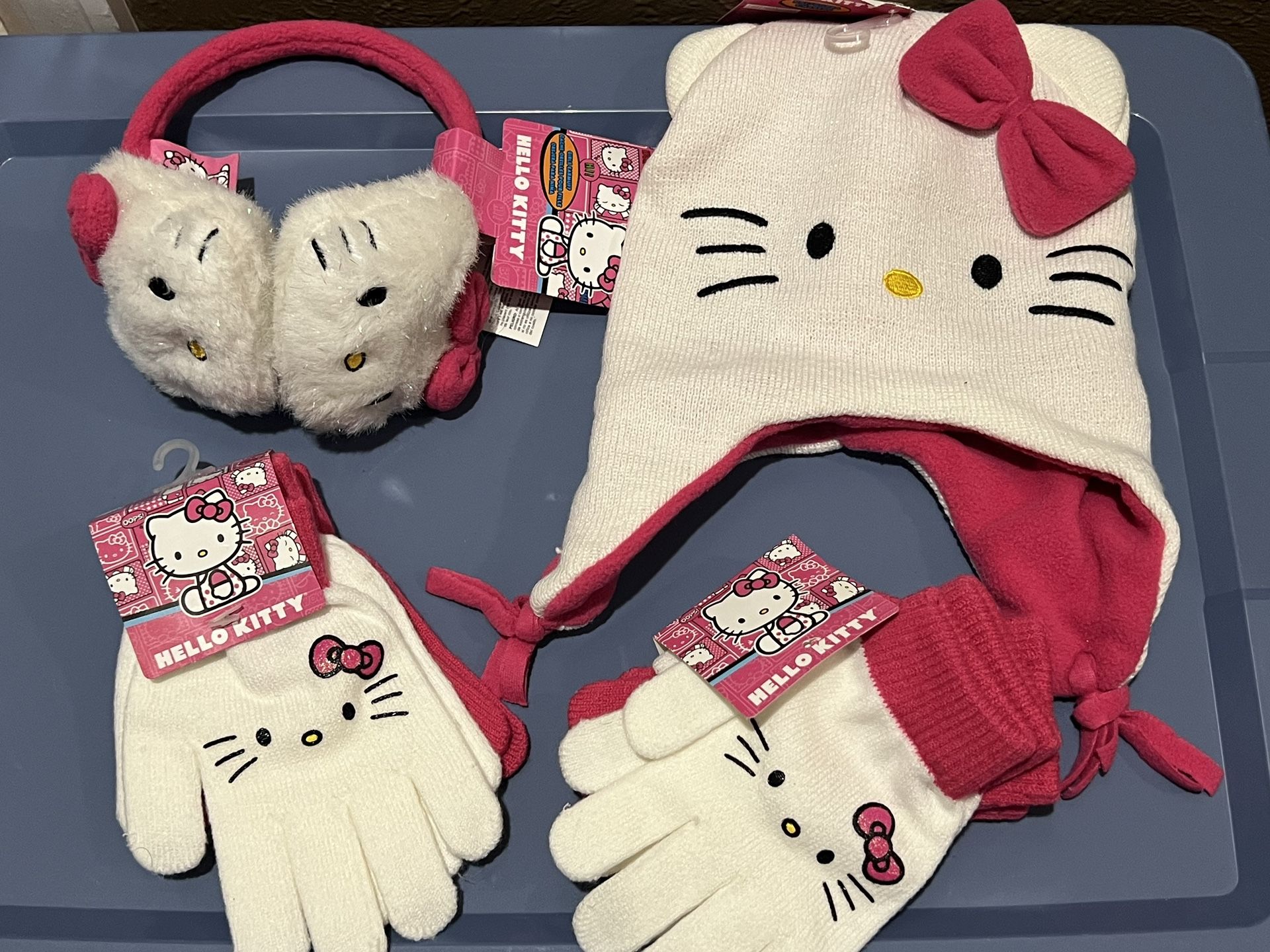 Hello Kitty Hat/Gloves