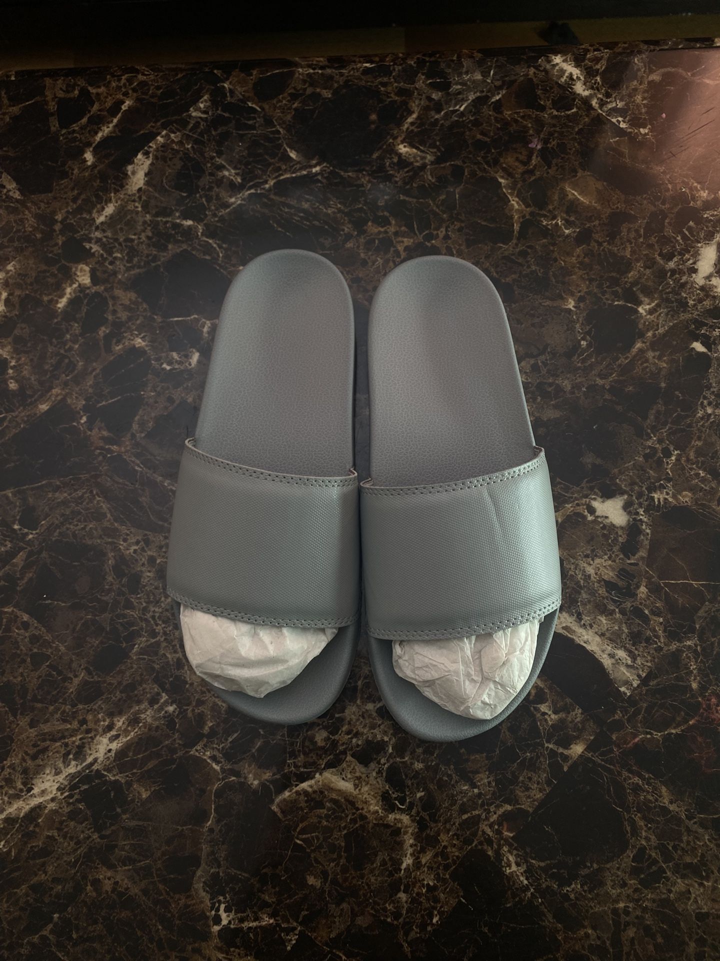 Unisex Slide Sandals – Gray – Men’s 7/8 Women’s 8/9 – New Comfort Casual Slides