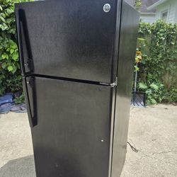 Refrigerator that works