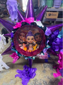 K-pop demon hunters chibi 3-d pinata