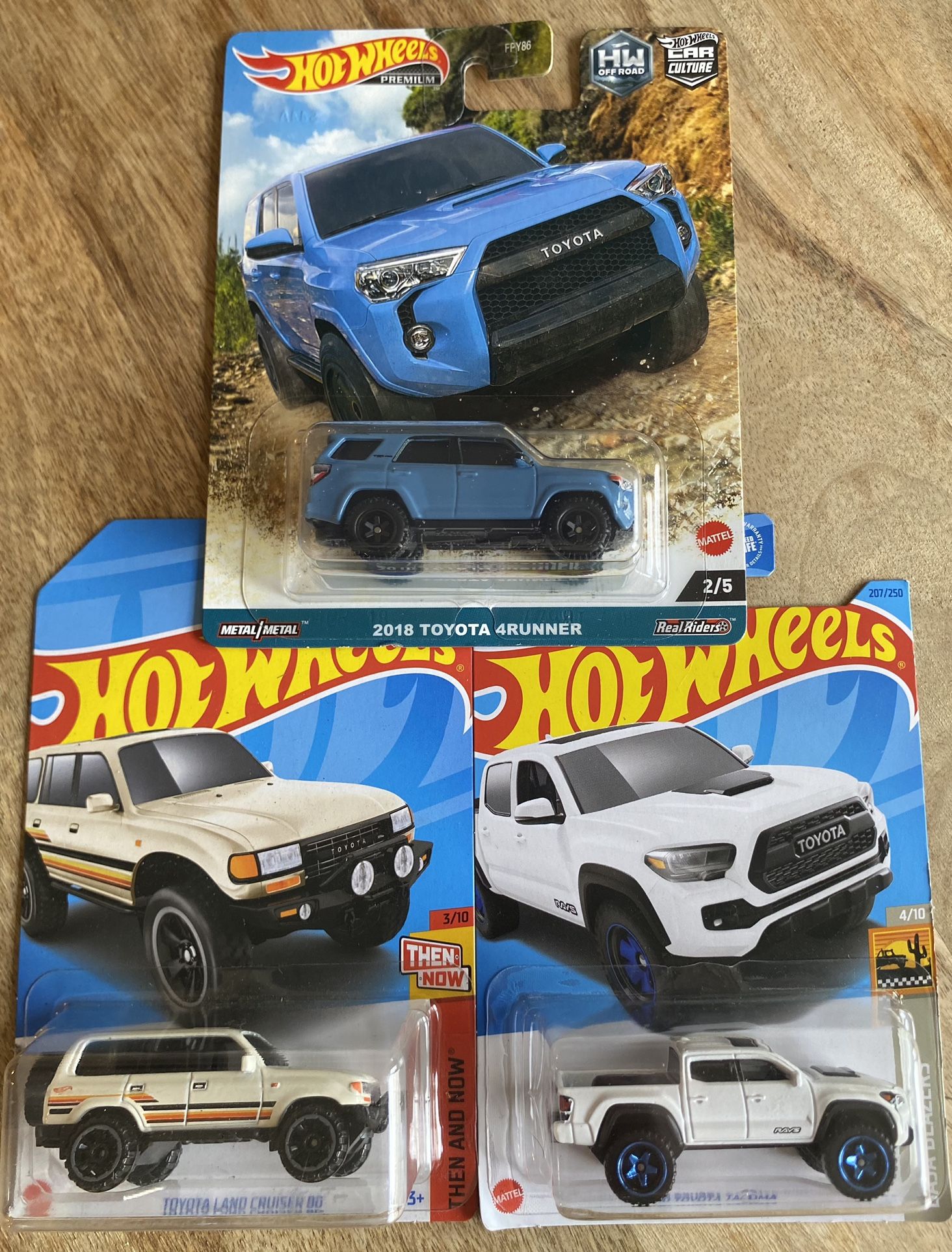 Hot Wheels Toyota bundle Toyota Tacoma 2020 Toyota 4Runner 2018 Toyota Land Cruiser 80