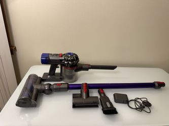 Dyson V8 Vacuum 