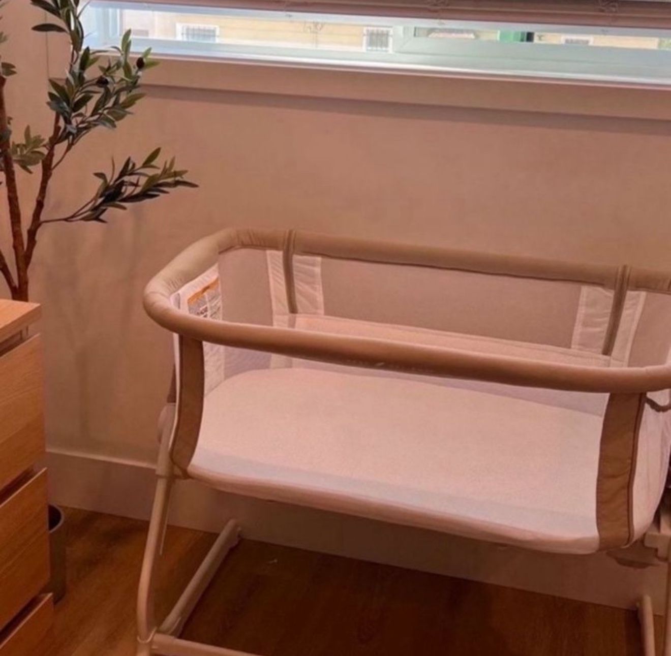 Never Used Baby Cosleeping Bassinet 0-9 Months Organic