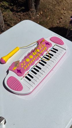 Kids piano $5